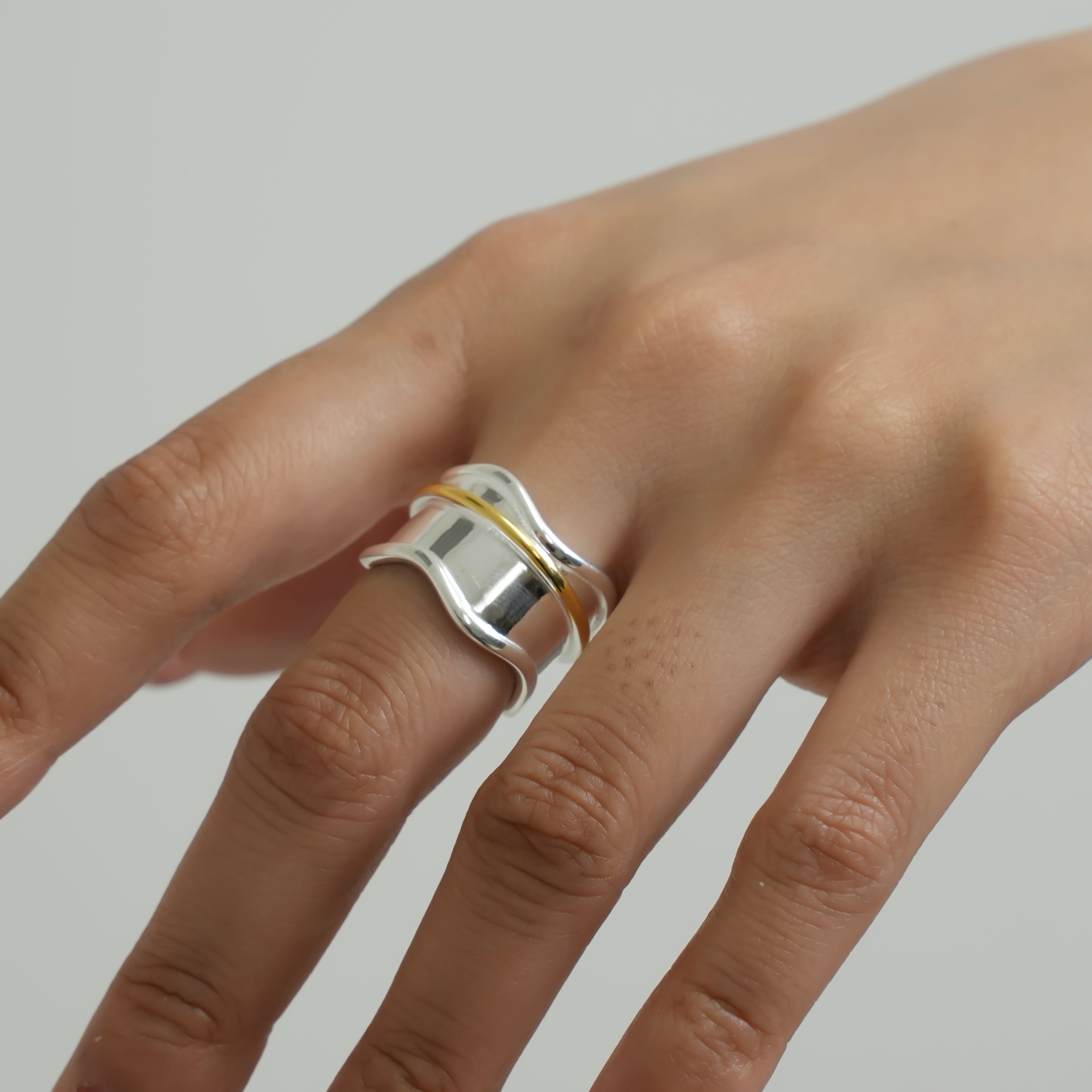 design goldline ring