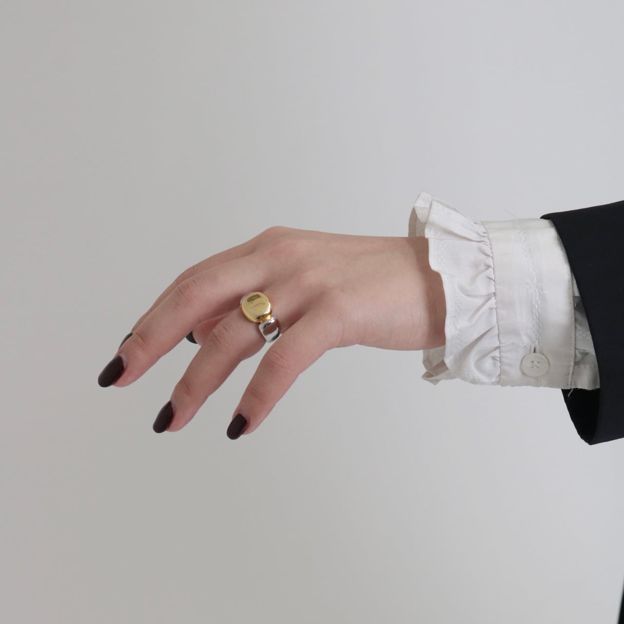 oval ring