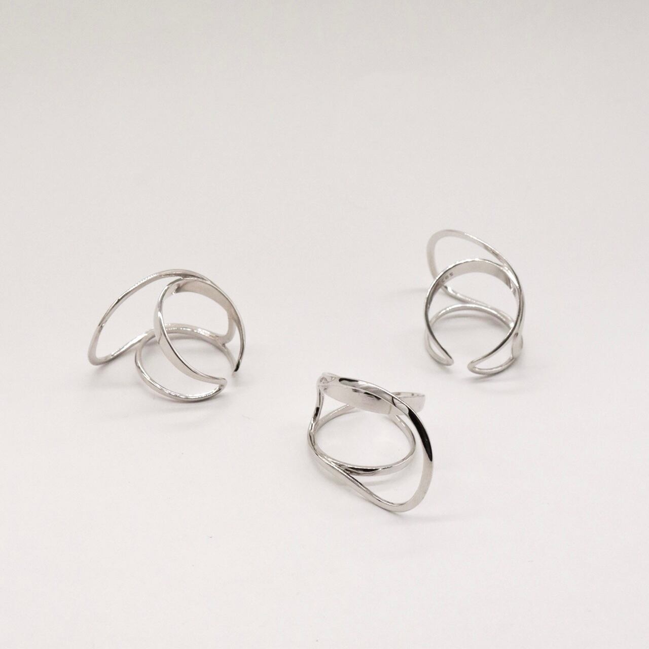Butterfly ring