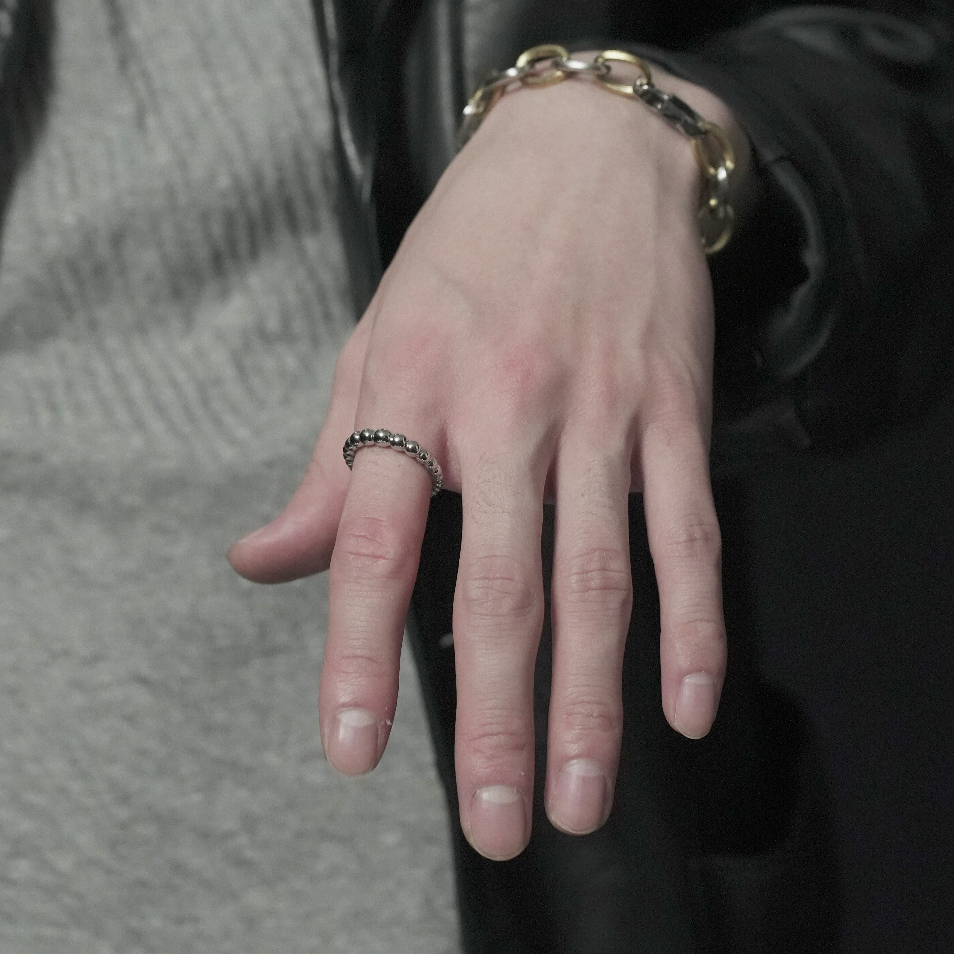 ball Croissant ring