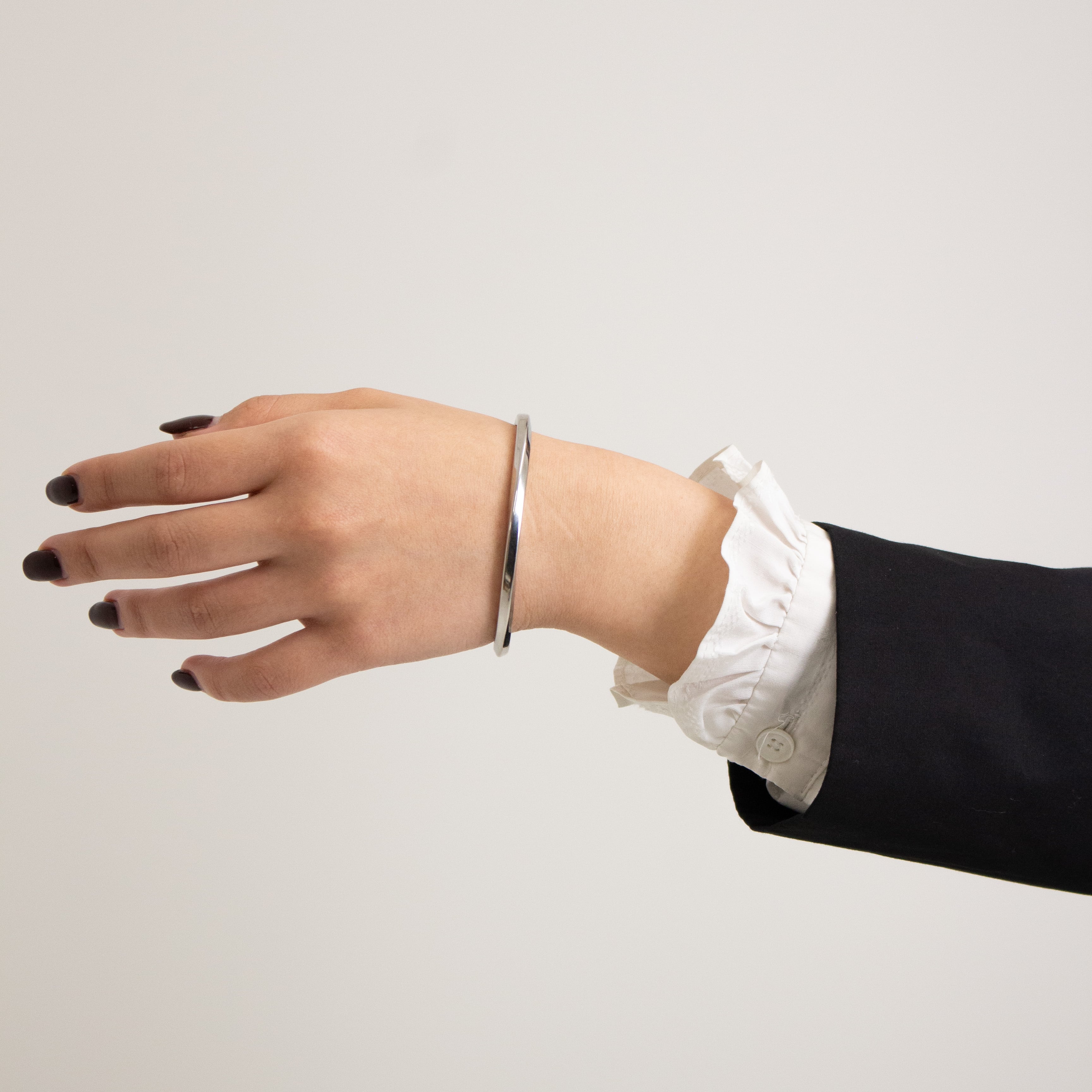simply twist bangle