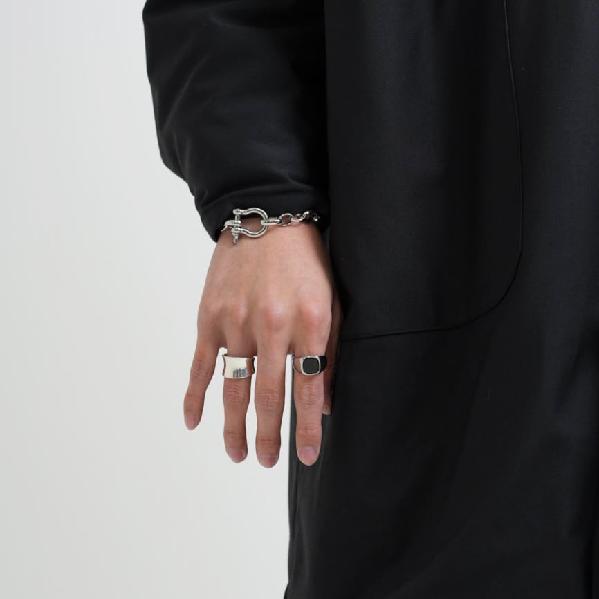 U-bracelet