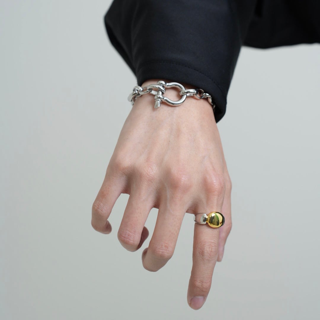 U-bracelet