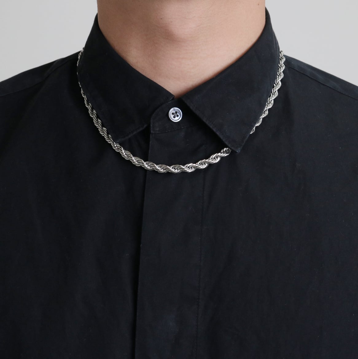 twist necklace