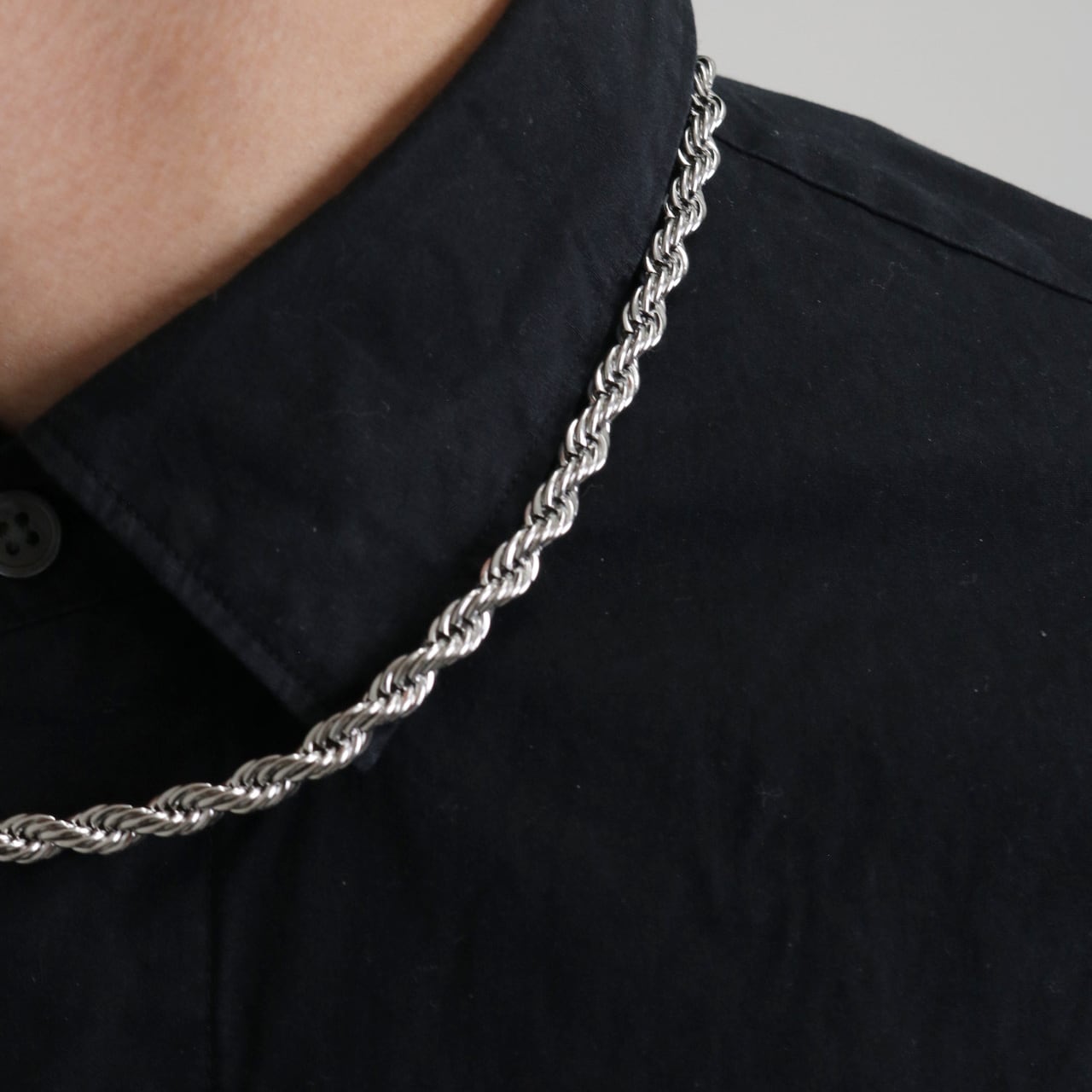 twist necklace