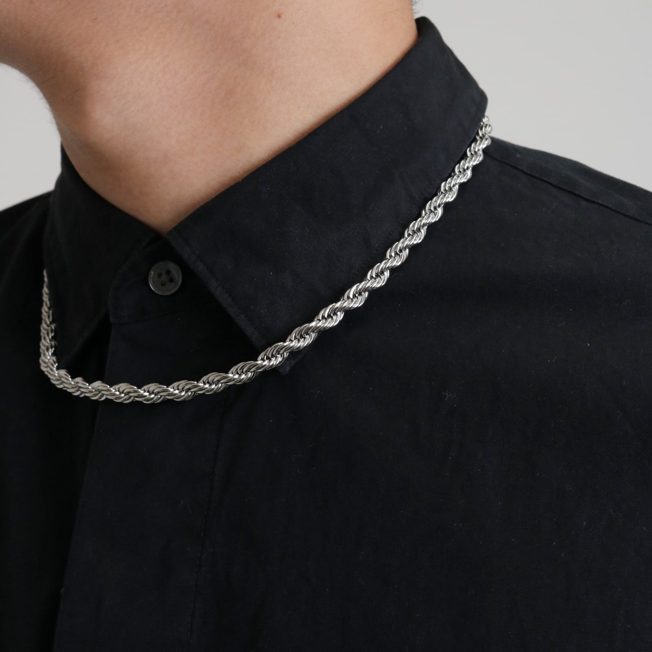 twist necklace