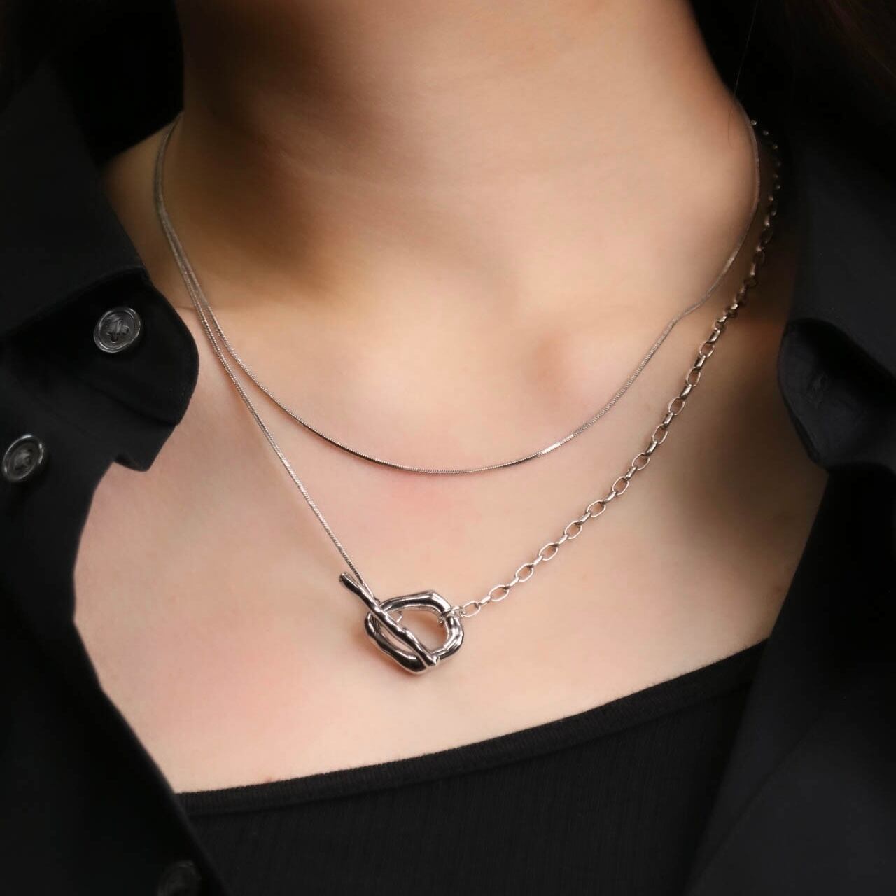 Long Mantel necklace