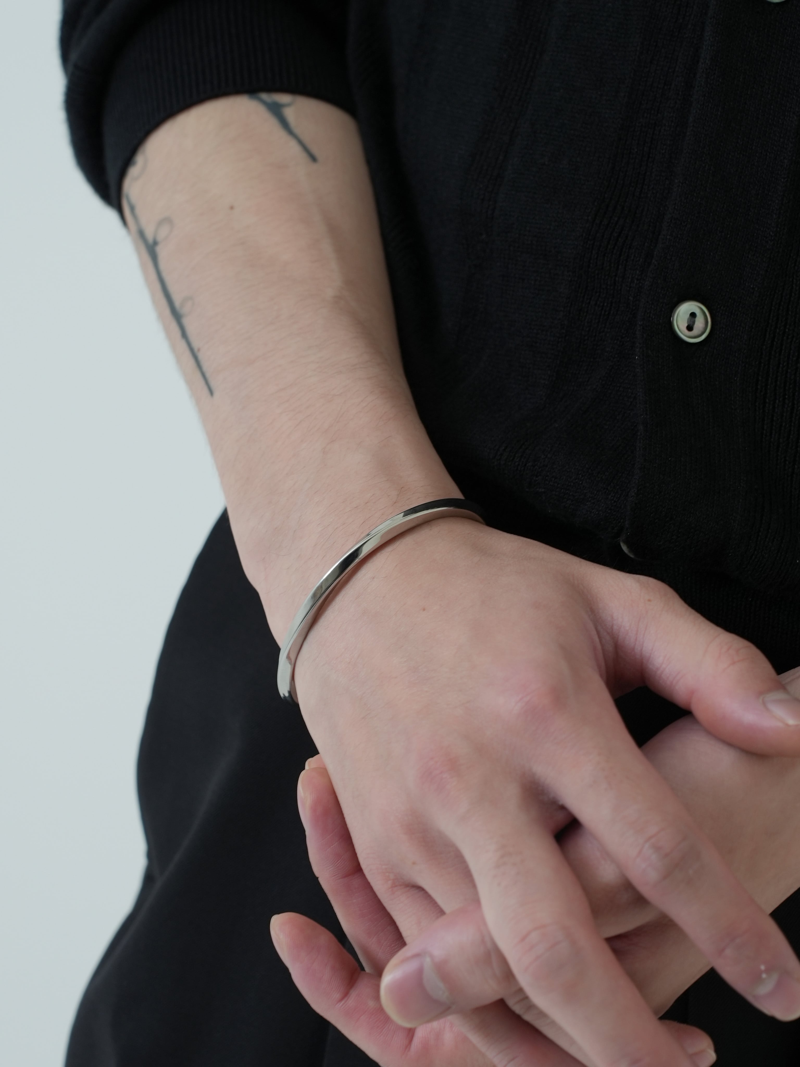 simply twist bangle