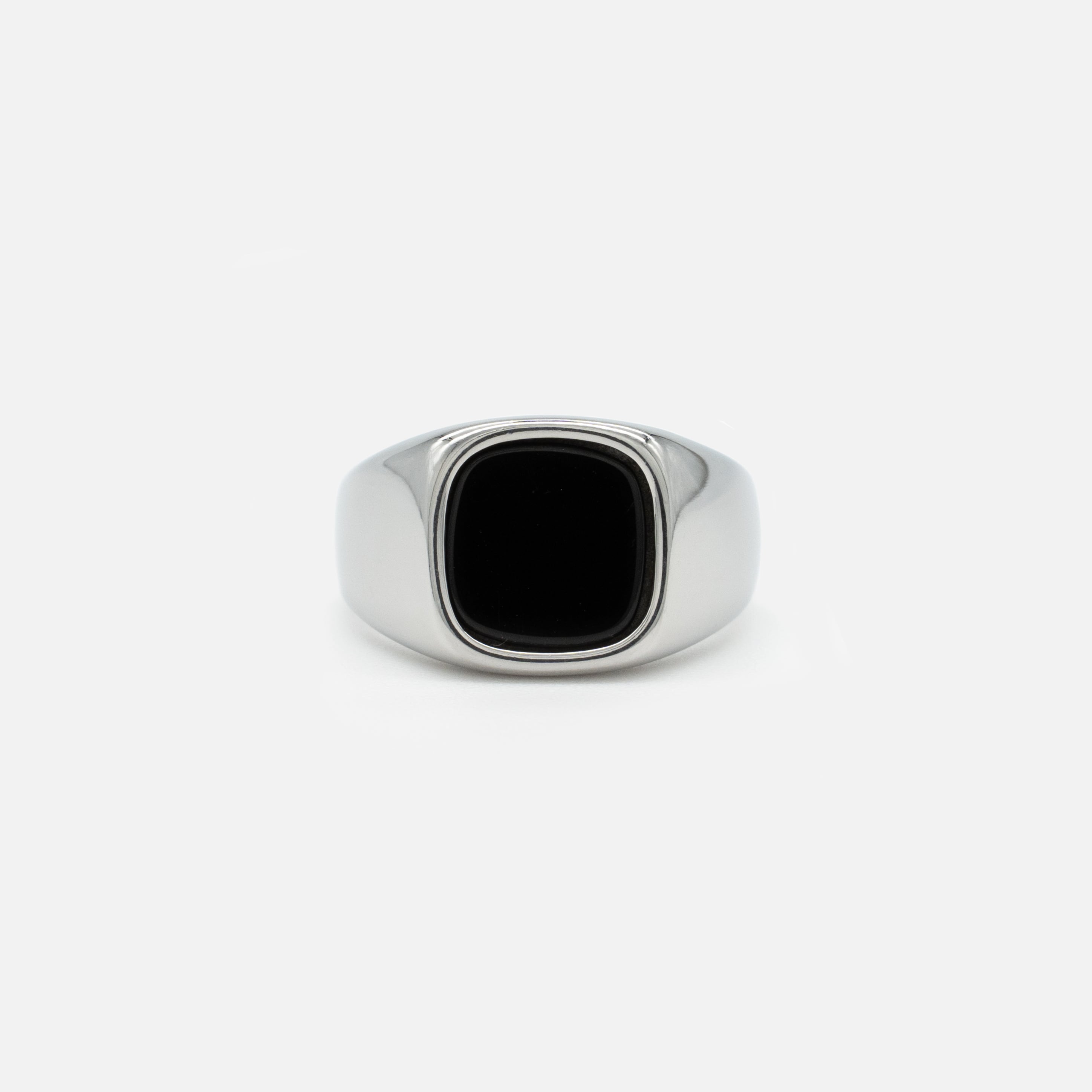 Black rounded ring