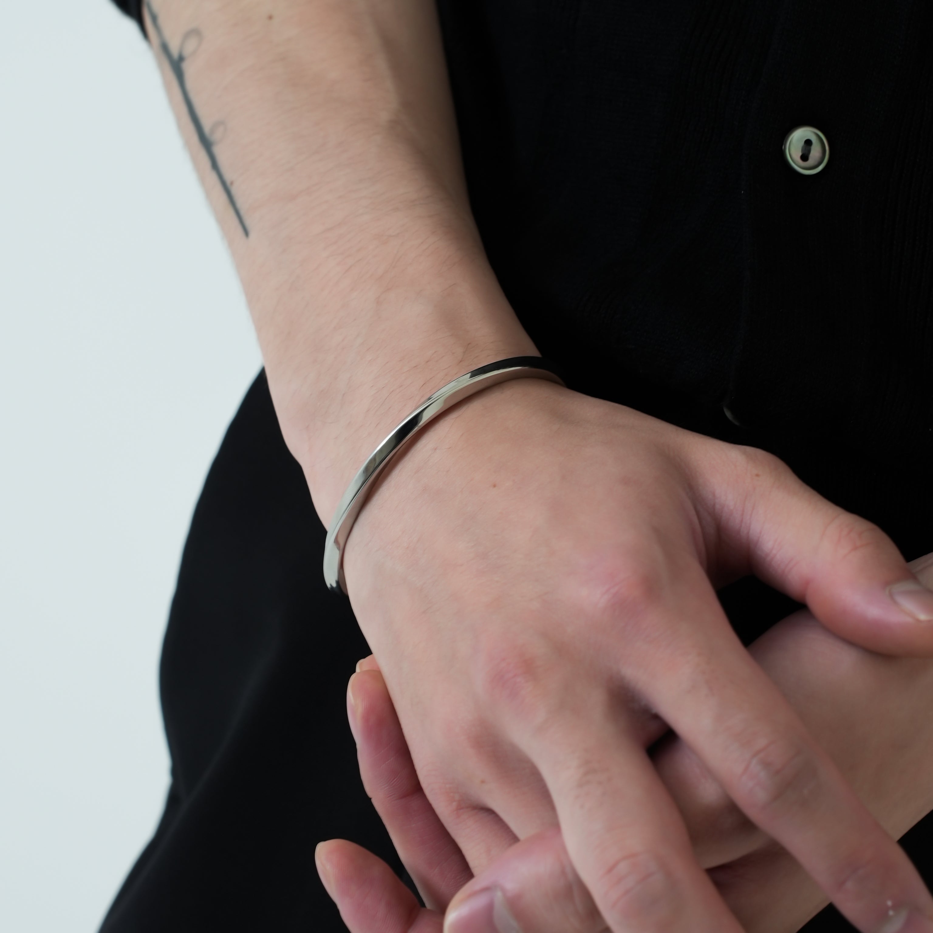 simply twist bangle