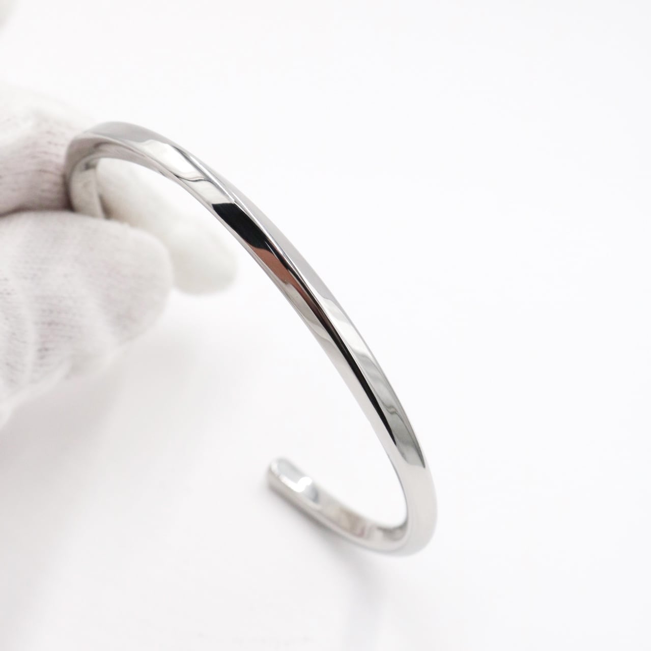 simply twist bangle